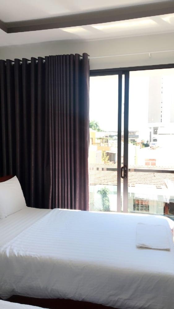 Nam Phuong Hotel Nha Trang Exteriör bild