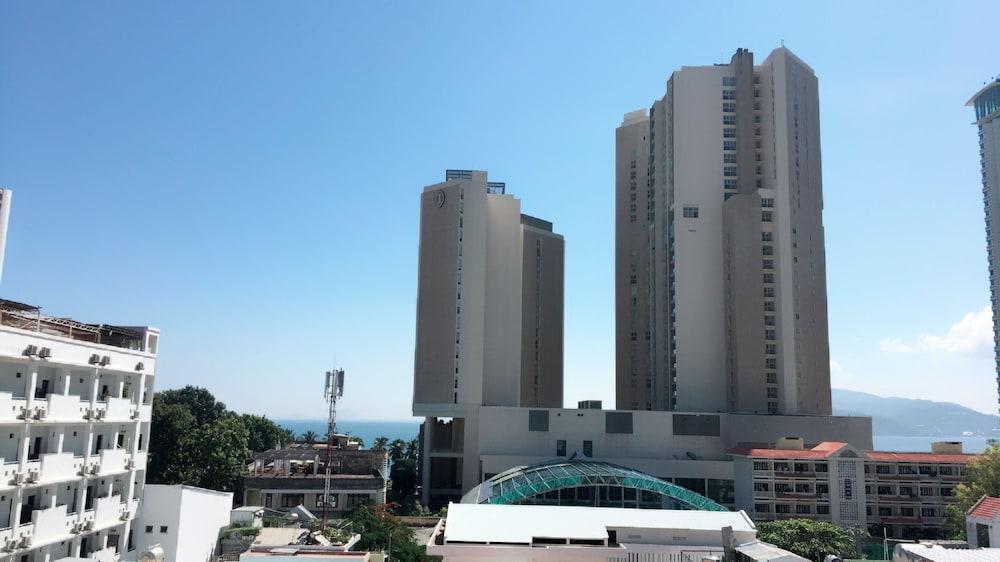 Nam Phuong Hotel Nha Trang Exteriör bild